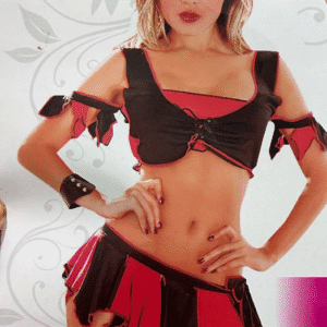 Mujer luciendo set de pirata sensual en Panamá – Sex Shop La Casa de las Bromas.